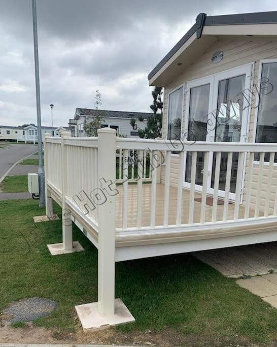 Jems Hot-Tub Getaways 8 Berth At Tattershall Lakes Zewnętrze zdjęcie